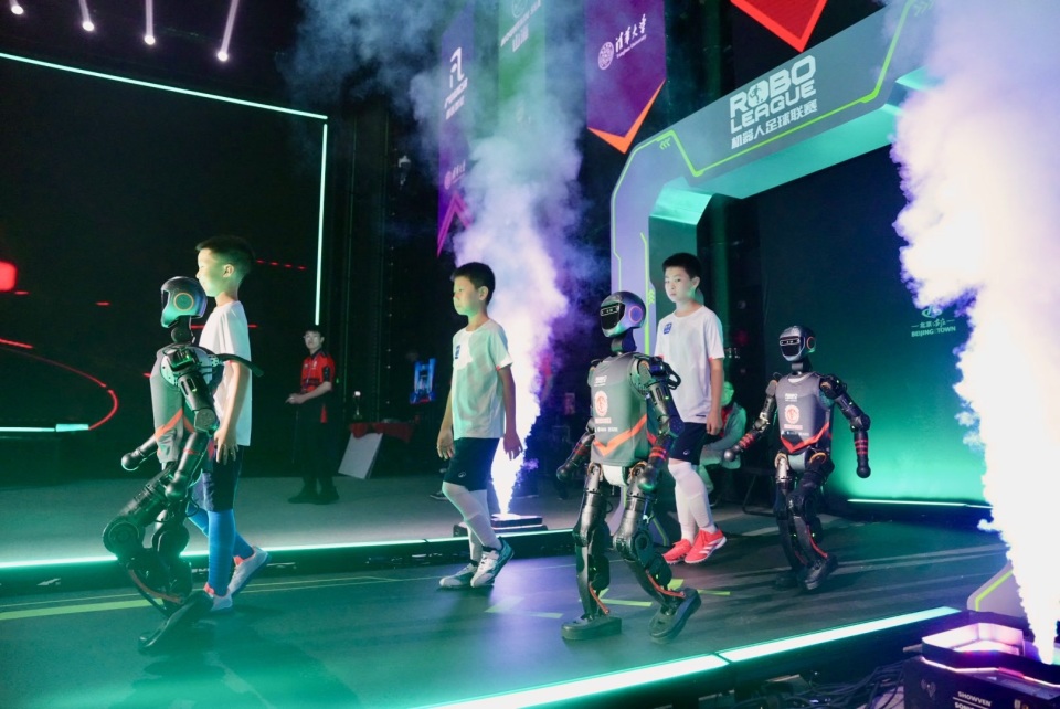 王曼昱顺势 王曼昱顺势