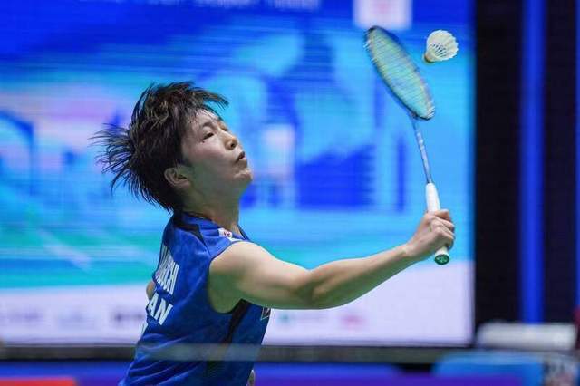 位与目光牵 位与目光牵