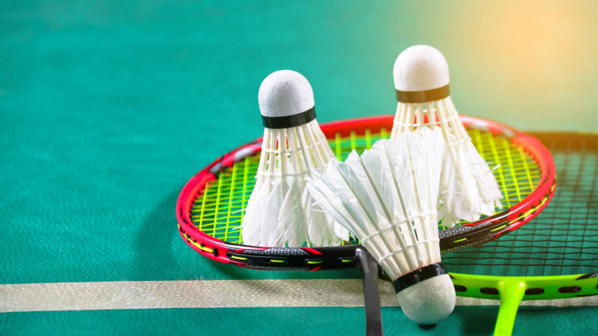 更重视内政 更重视内政